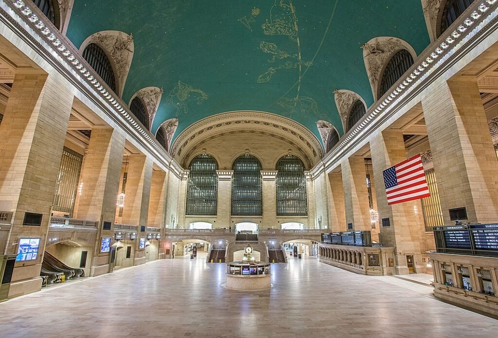 Is Grand Central Station worth visiting