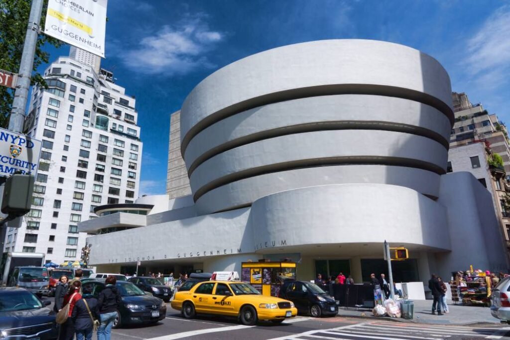What is the Solomon R. Guggenheim Museum Known For